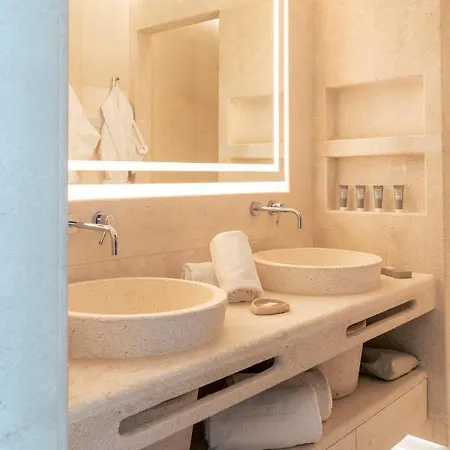New Bussola 4* Cagliari