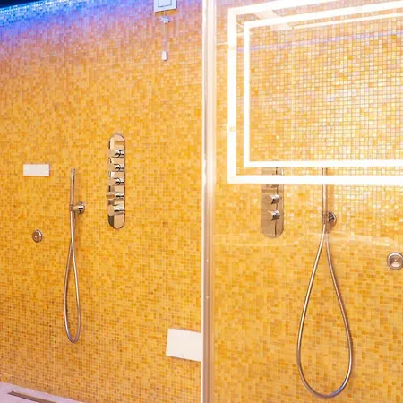 New Bussola Penzion 4*