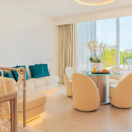 New Bussola Penzion 4*