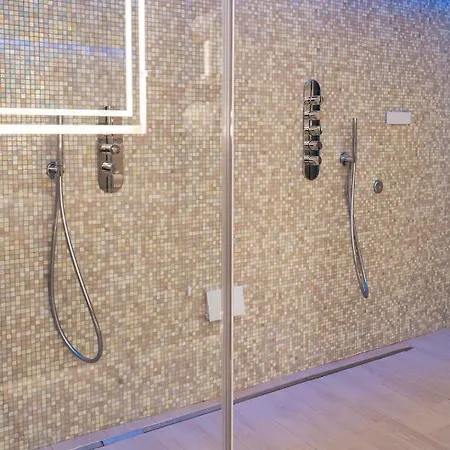 New Bussola 4* Cagliari