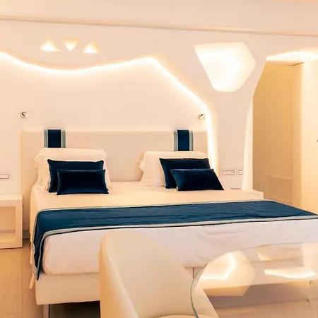 Πανσιόν New Bussola 4*