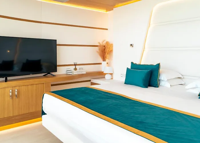 New Bussola Кальяри