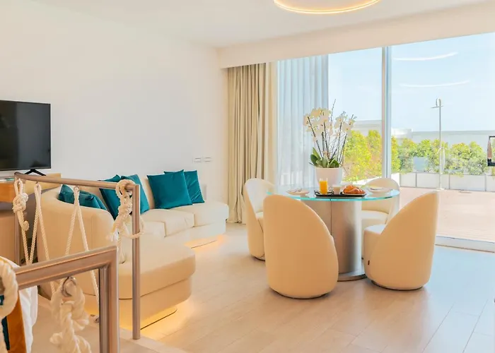 New Bussola Гостевой дом 4*