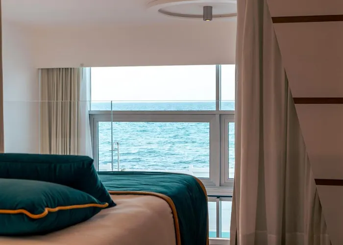 New Bussola Кальяри