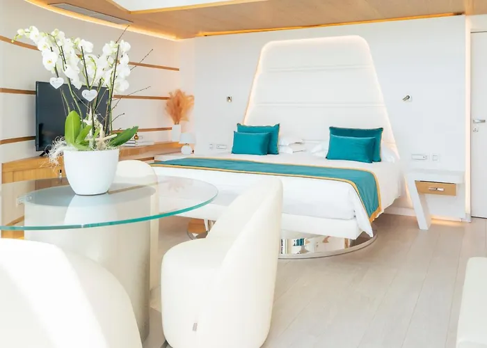 New Bussola Гостевой дом Кальяри