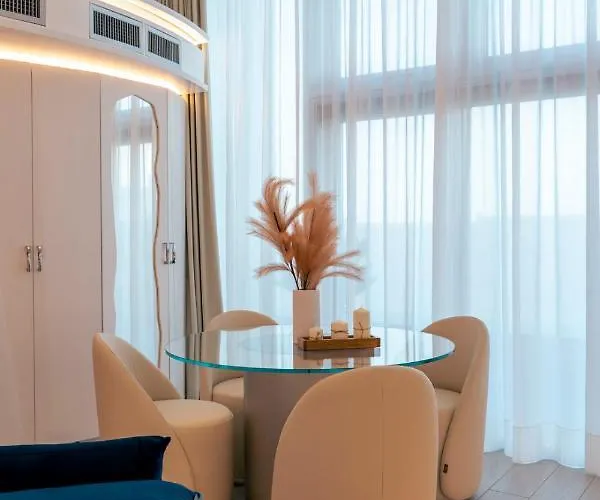 New Bussola Кальяри