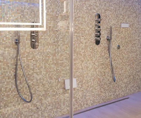 New Bussola 4* Кальяри