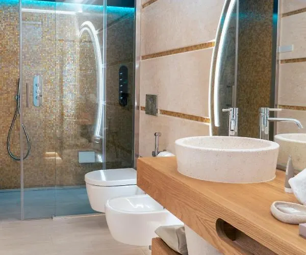 New Bussola Гостевой дом Кальяри